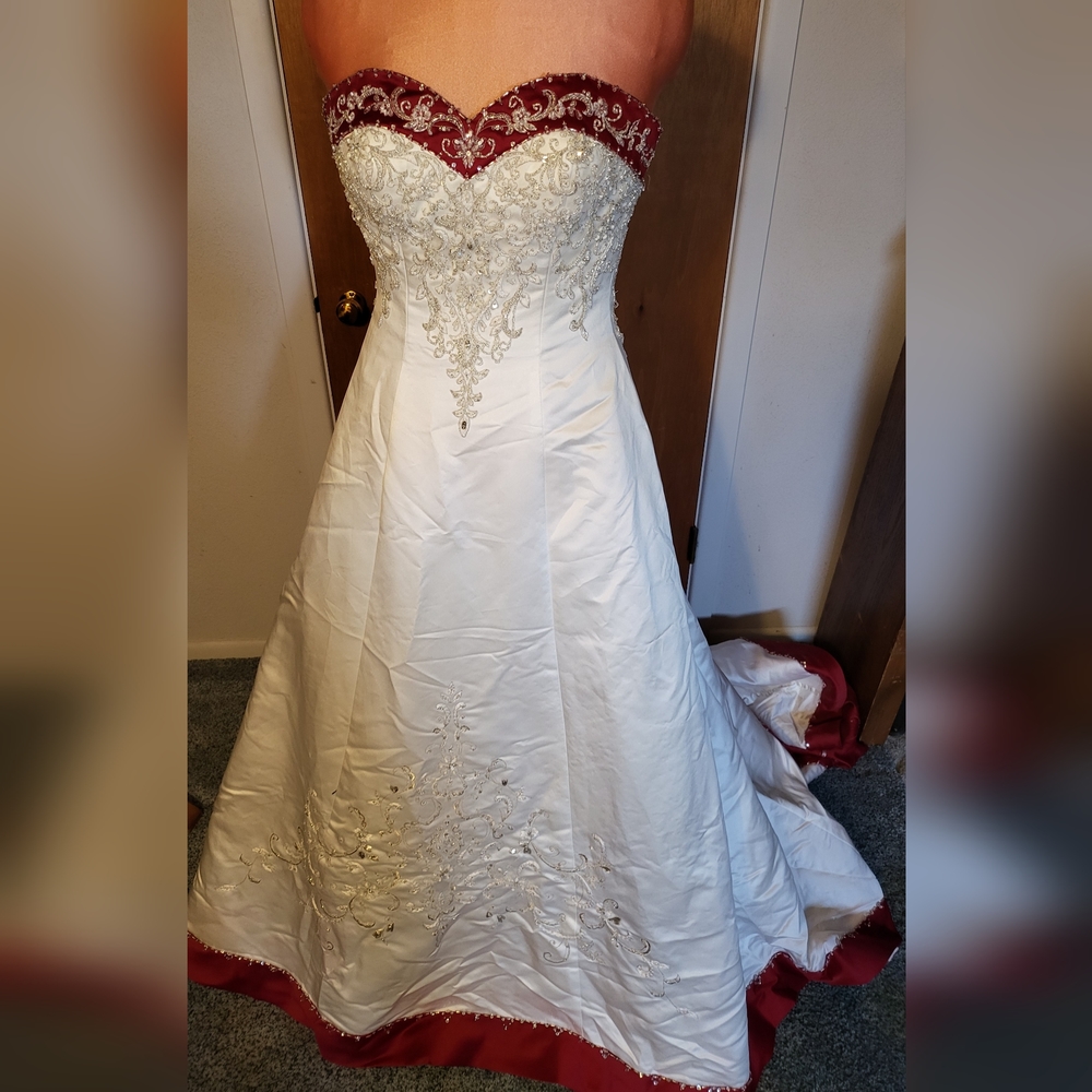 Detailed wedding  dress.